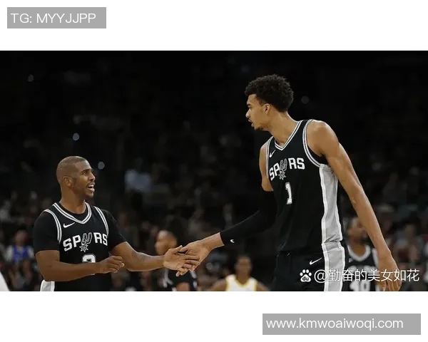 掘金与马刺首场对决精彩回顾双方球员表现及战术分析